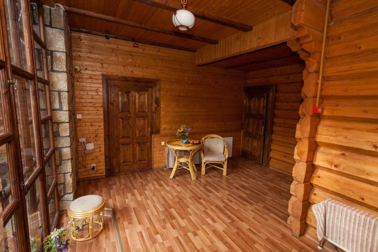 Альпина Hotel Yaremche Exterior photo
