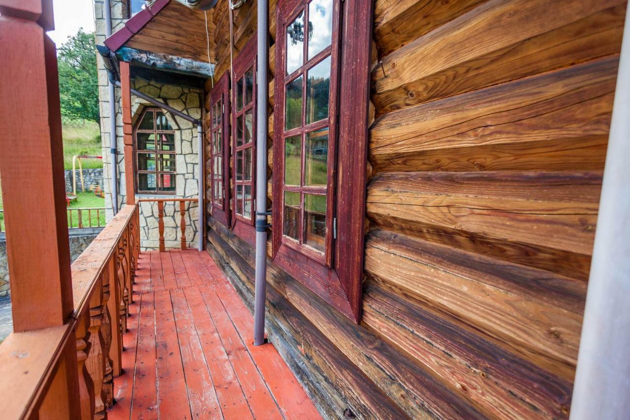 Альпина Hotel Yaremche Exterior photo