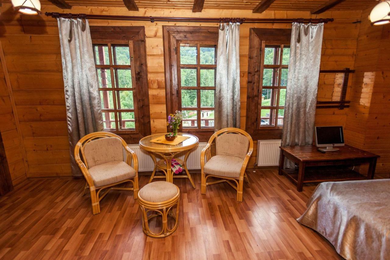 Альпина Hotel Yaremche Exterior photo