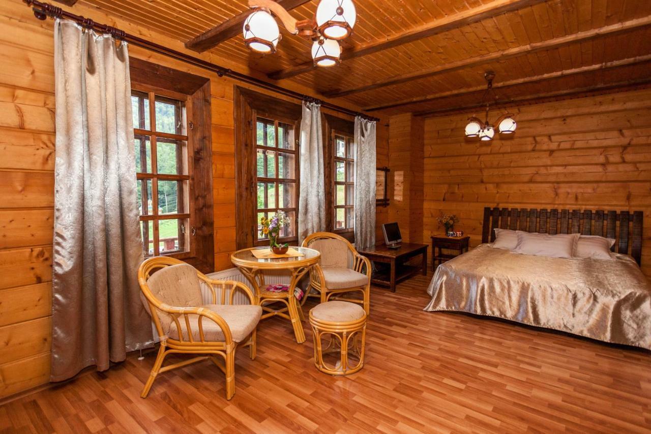 Альпина Hotel Yaremche Exterior photo